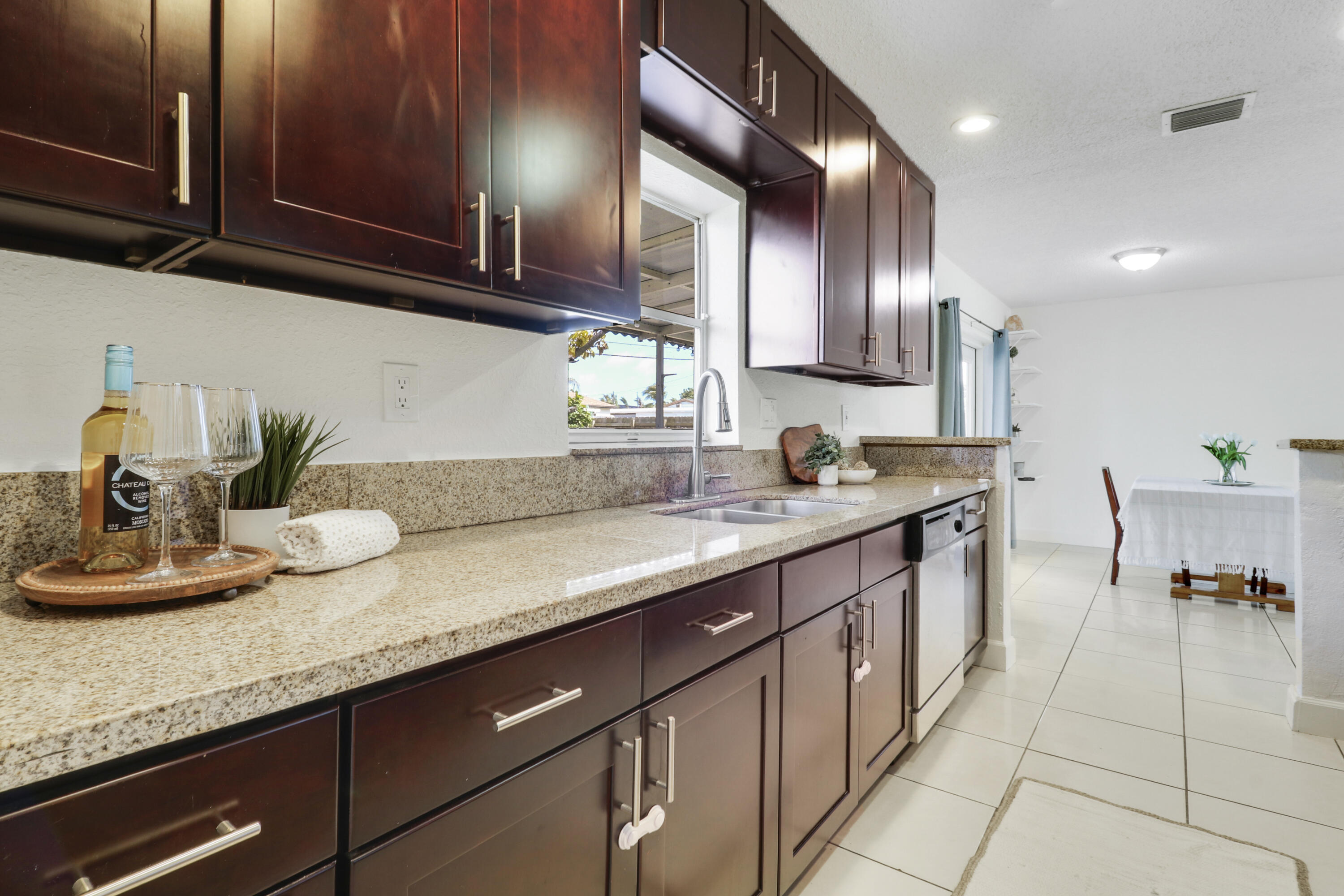 BONNIE LOCH - Residential