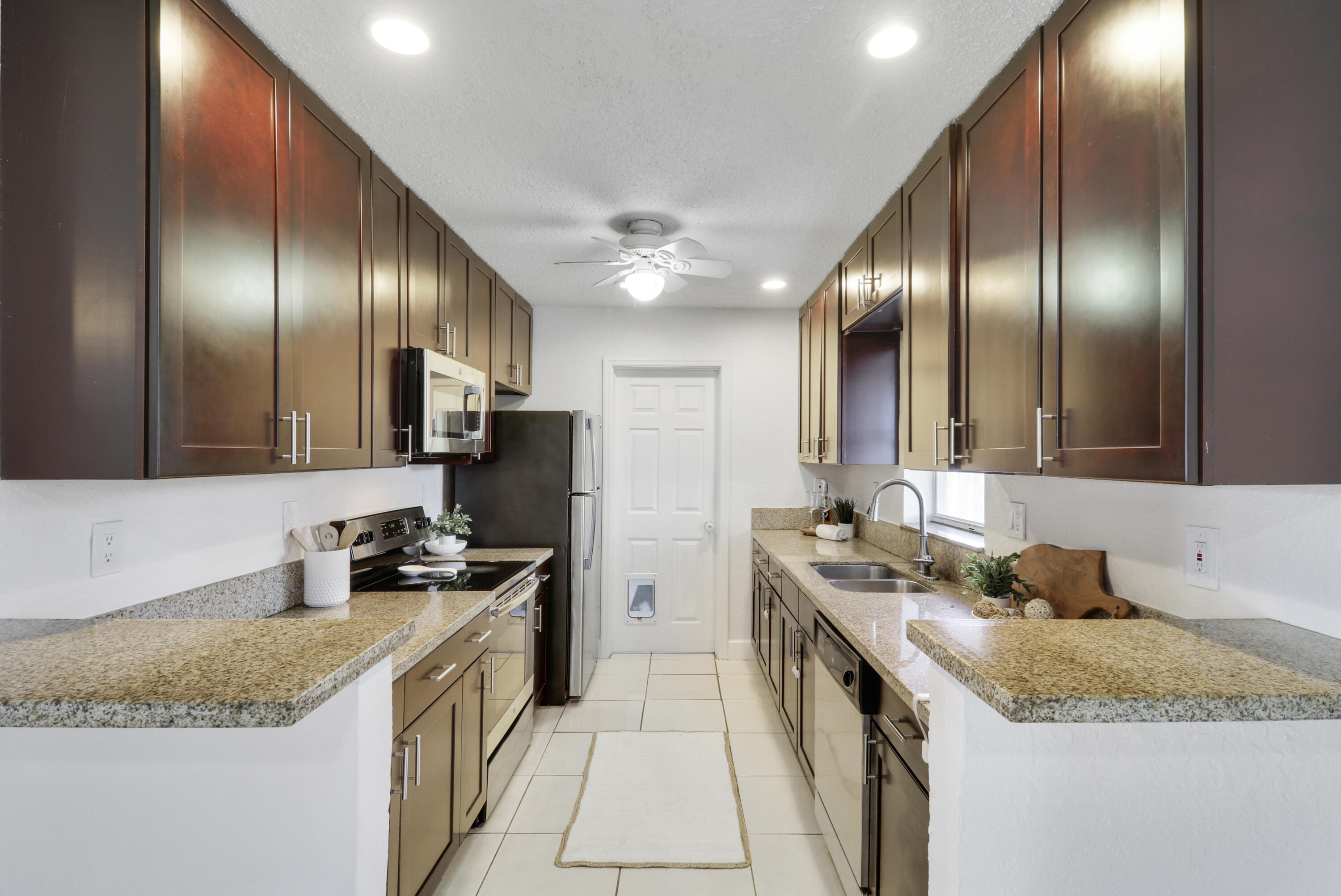 BONNIE LOCH - Residential