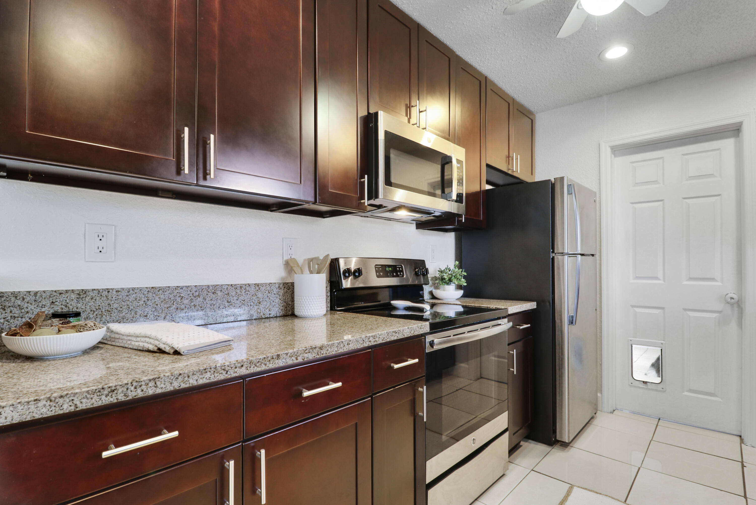 BONNIE LOCH - Residential