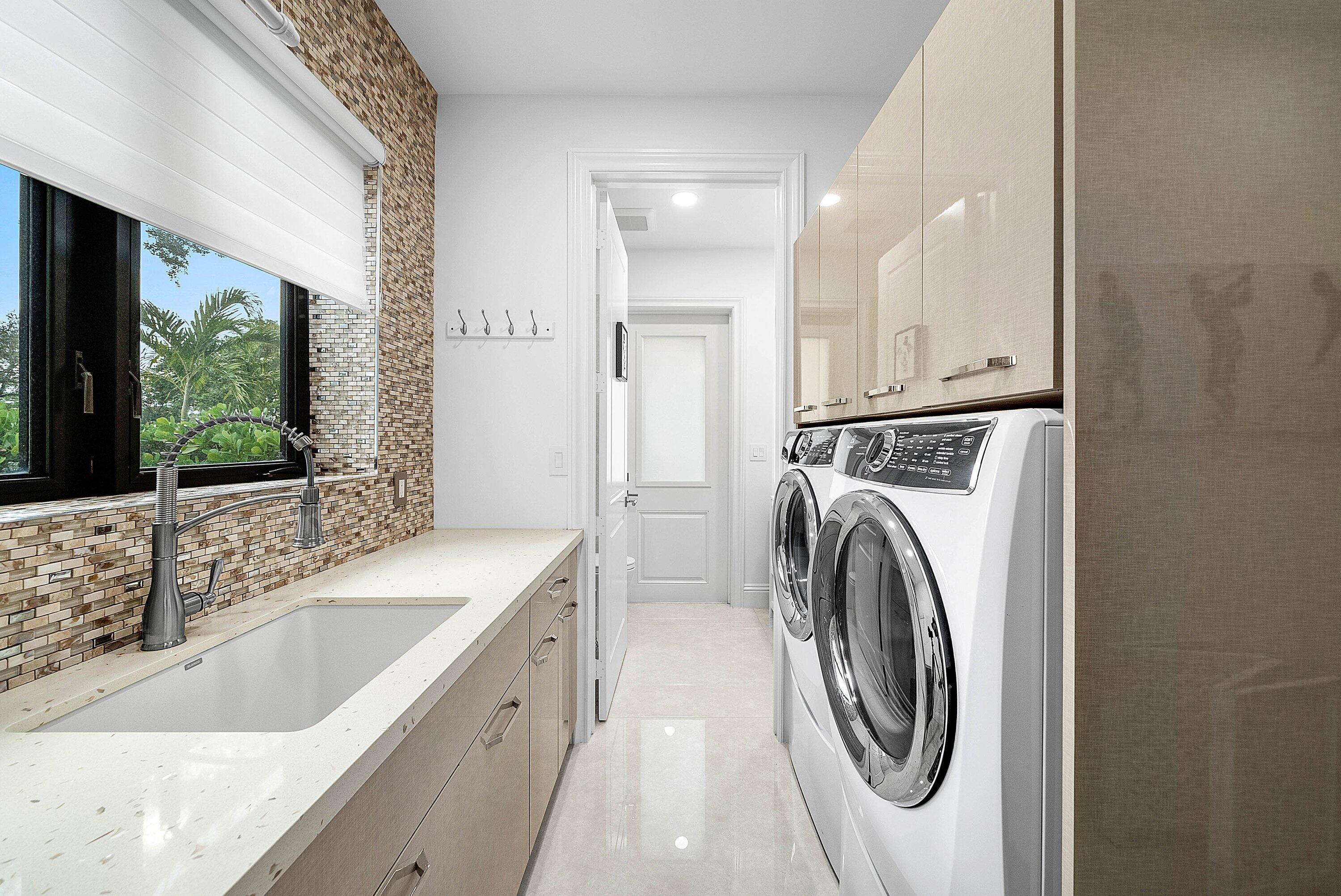 DELRAY DUNES 2ND SEC - Residential