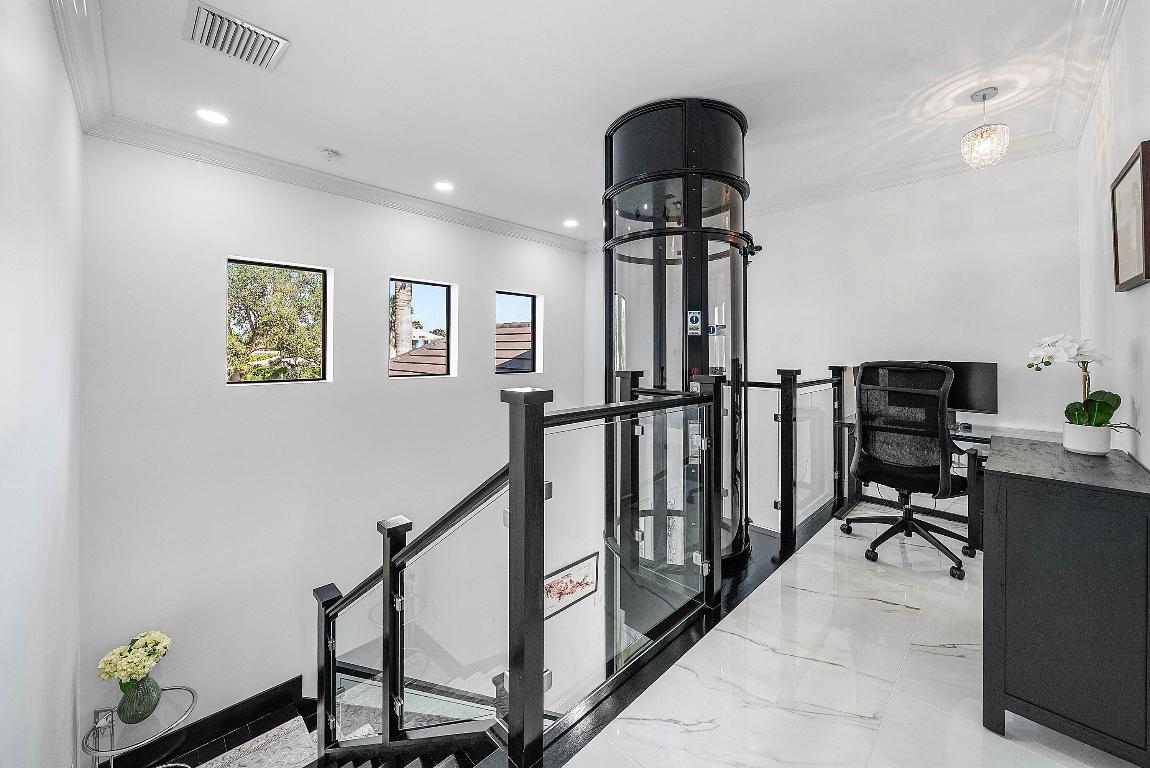 DELRAY DUNES 2ND SEC - Residential