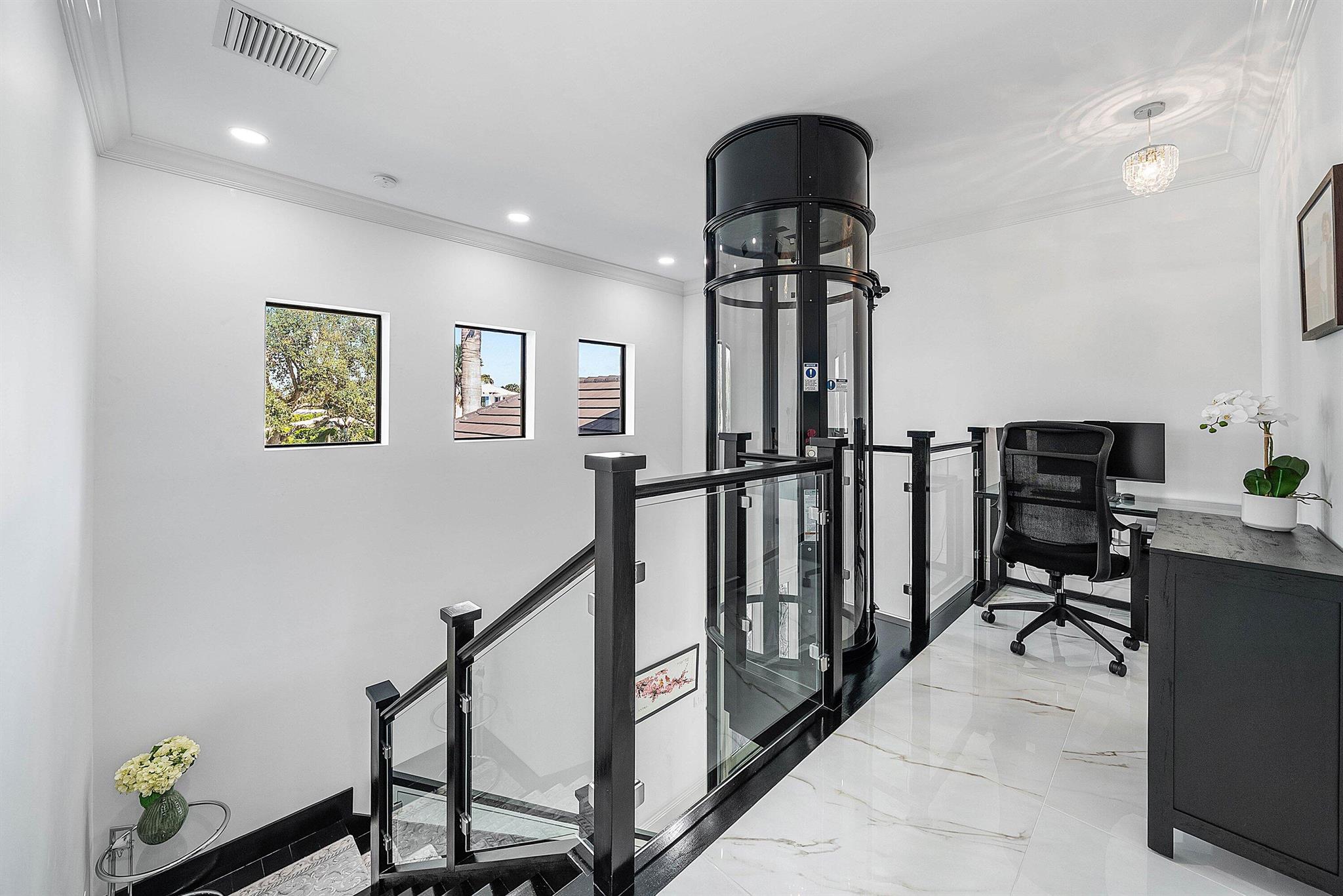 DELRAY DUNES 2ND SEC - Residential