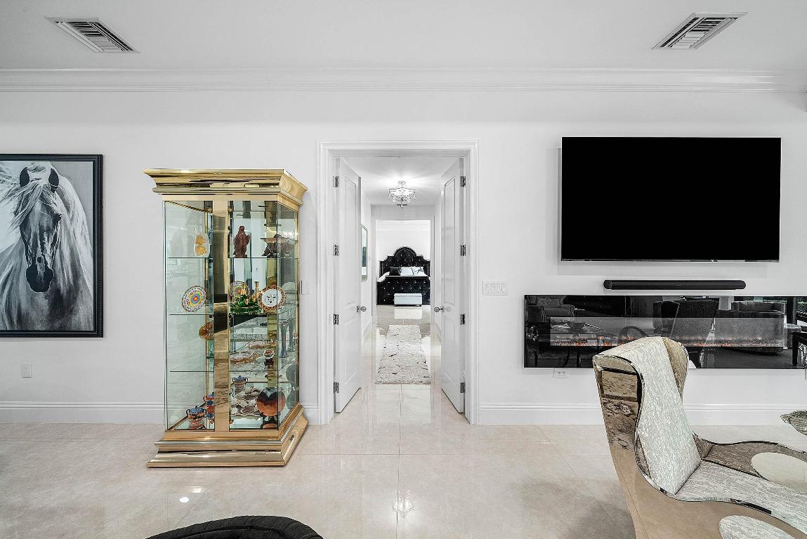 DELRAY DUNES 2ND SEC - Residential