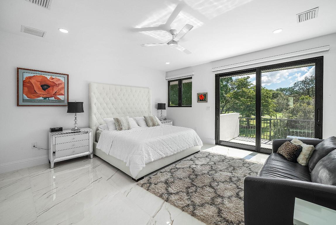 DELRAY DUNES 2ND SEC - Residential