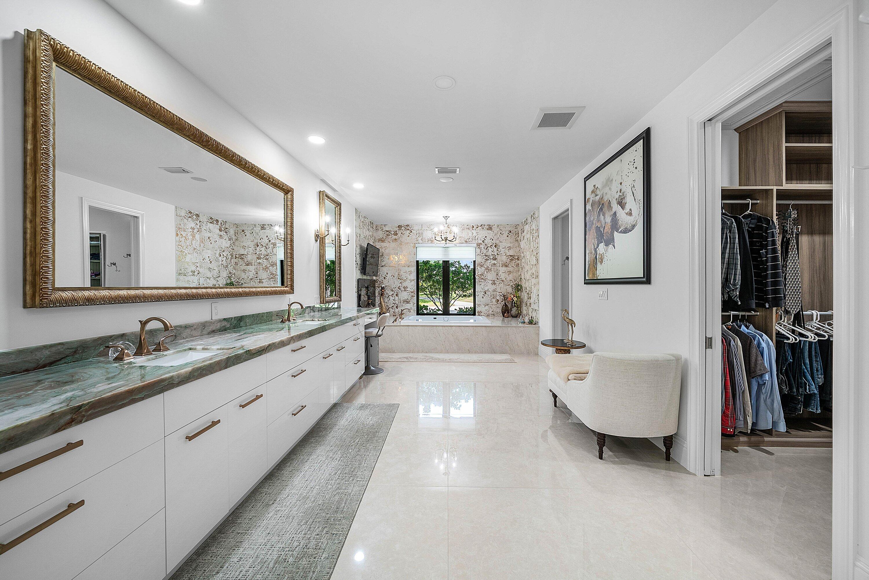 DELRAY DUNES 2ND SEC - Residential