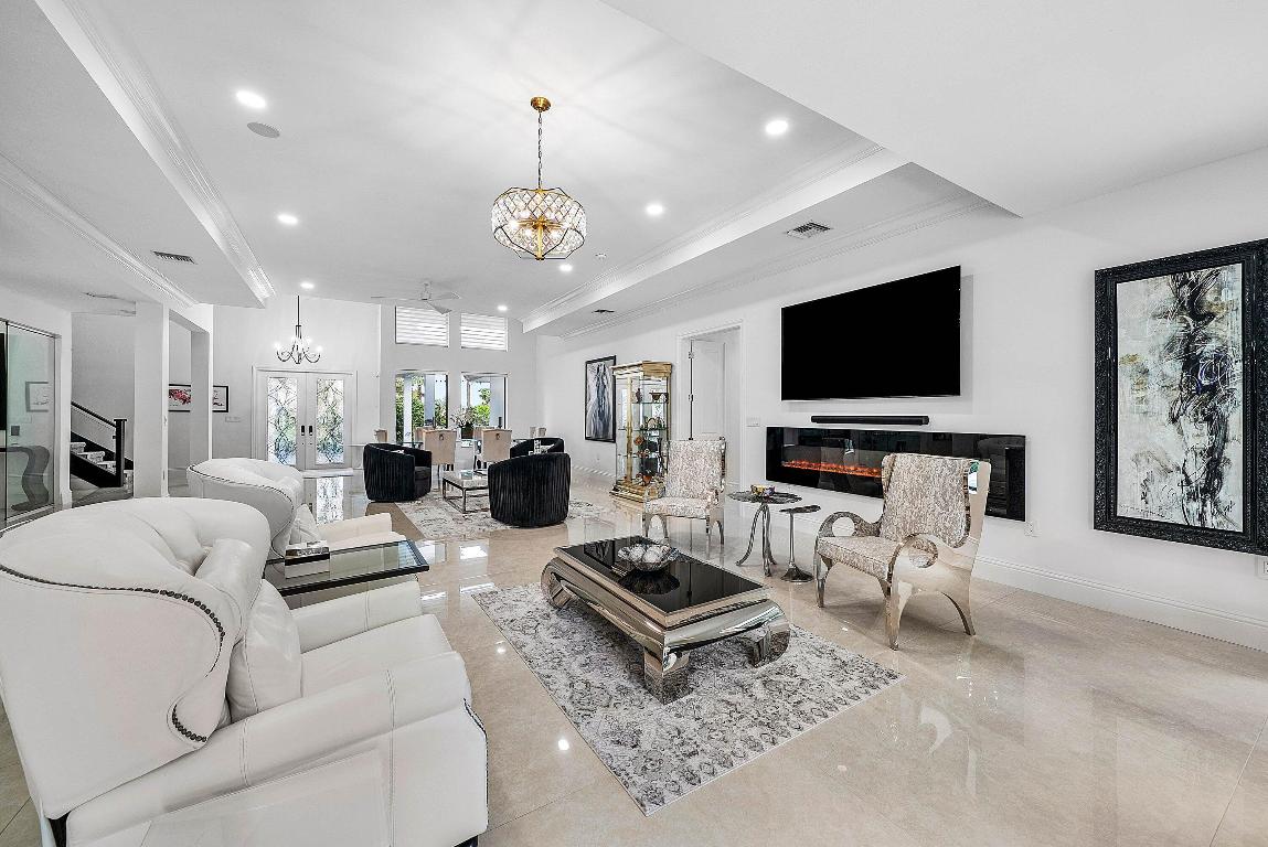 DELRAY DUNES 2ND SEC - Residential