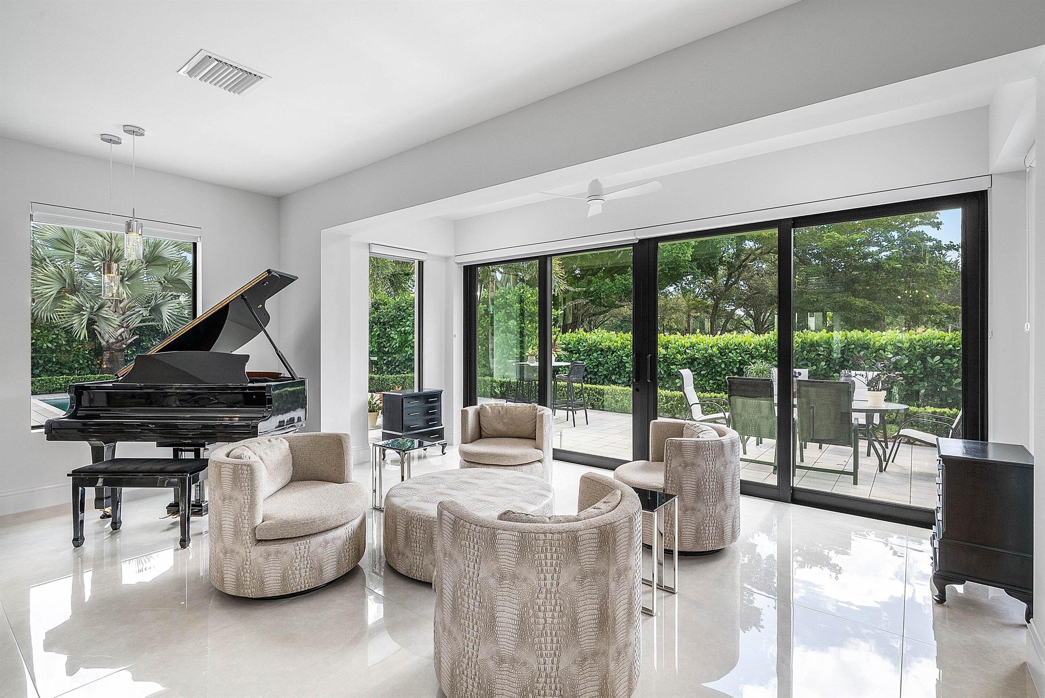 DELRAY DUNES 2ND SEC - Residential