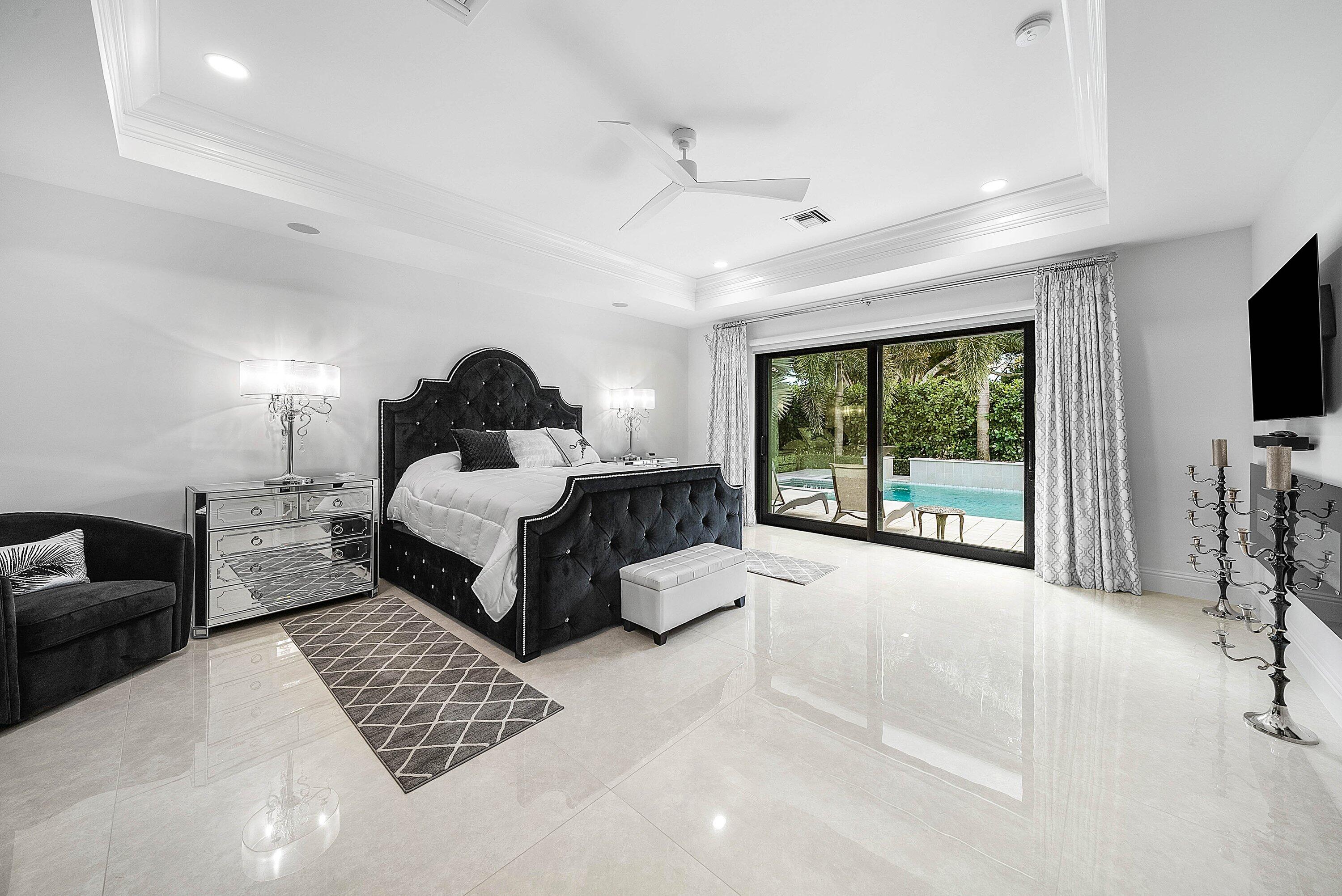 DELRAY DUNES 2ND SEC - Residential