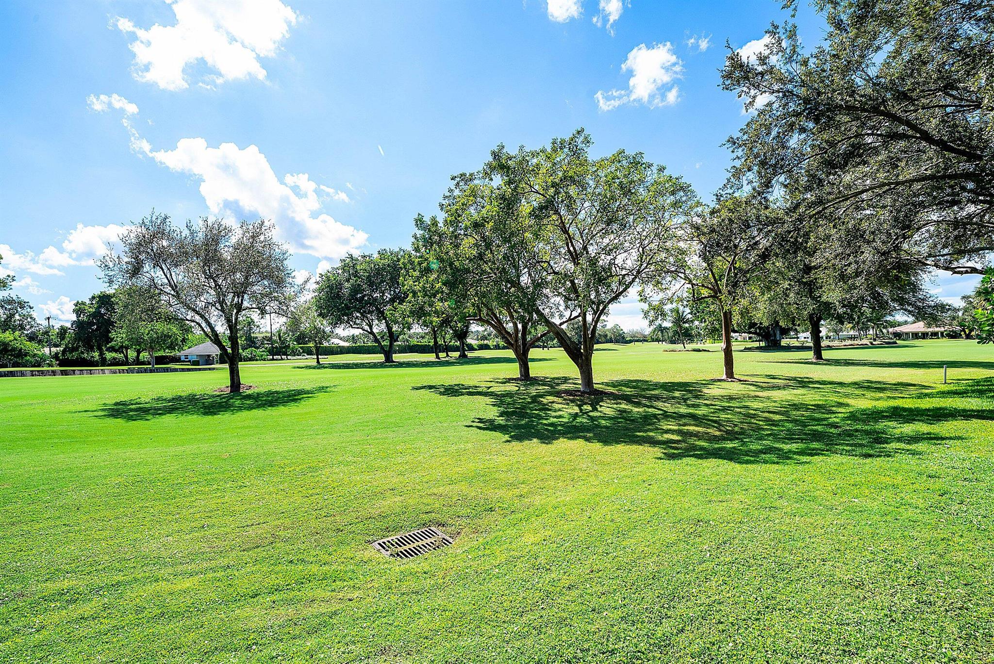 DELRAY DUNES 2ND SEC - Residential