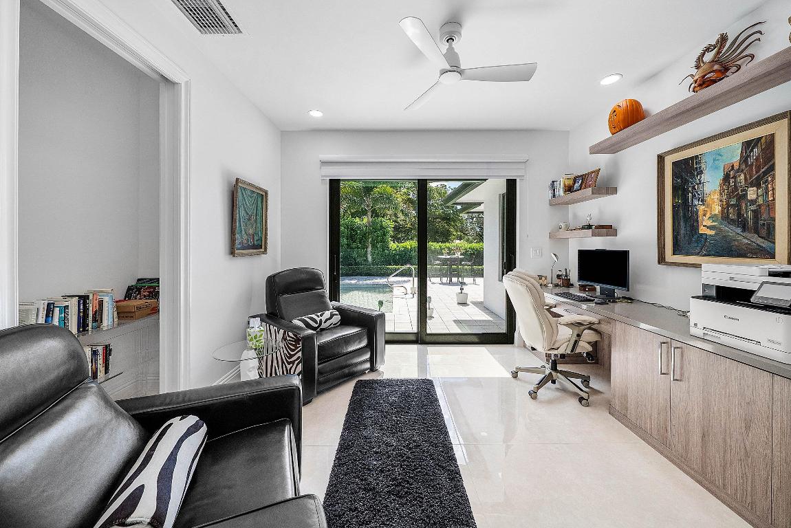 DELRAY DUNES 2ND SEC - Residential