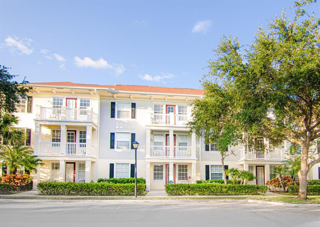 Photo of 224 Murcia Drive #203, Jupiter, FL 33458 (MLS # R10753101)