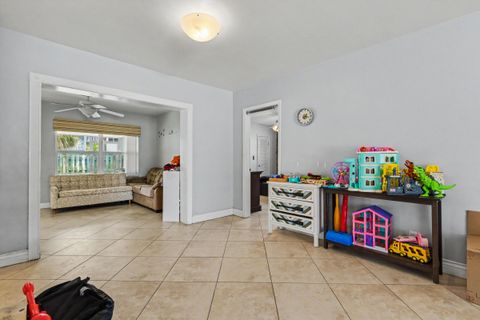Tiny photo for 3201 Liberty Street, Hollywood, FL 33021 (MLS # B26045016)
