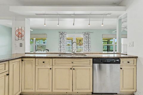 Tiny photo for 3201 Liberty Street, Hollywood, FL 33021 (MLS # B26045016)