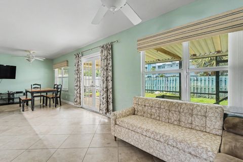 Tiny photo for 3201 Liberty Street, Hollywood, FL 33021 (MLS # B26045016)