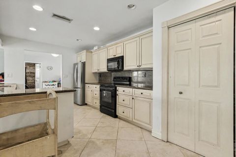 Tiny photo for 3201 Liberty Street, Hollywood, FL 33021 (MLS # B26045016)