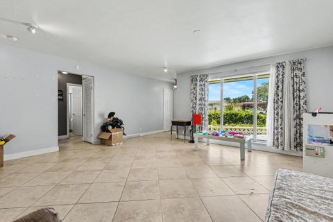 Tiny photo for 3201 Liberty Street, Hollywood, FL 33021 (MLS # B26045016)