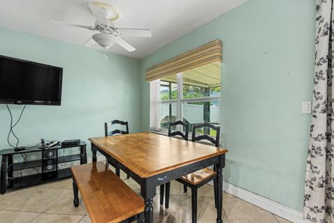 Tiny photo for 3201 Liberty Street, Hollywood, FL 33021 (MLS # B26045016)