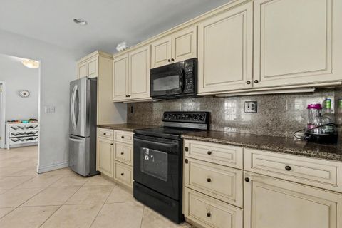 Tiny photo for 3201 Liberty Street, Hollywood, FL 33021 (MLS # B26045016)