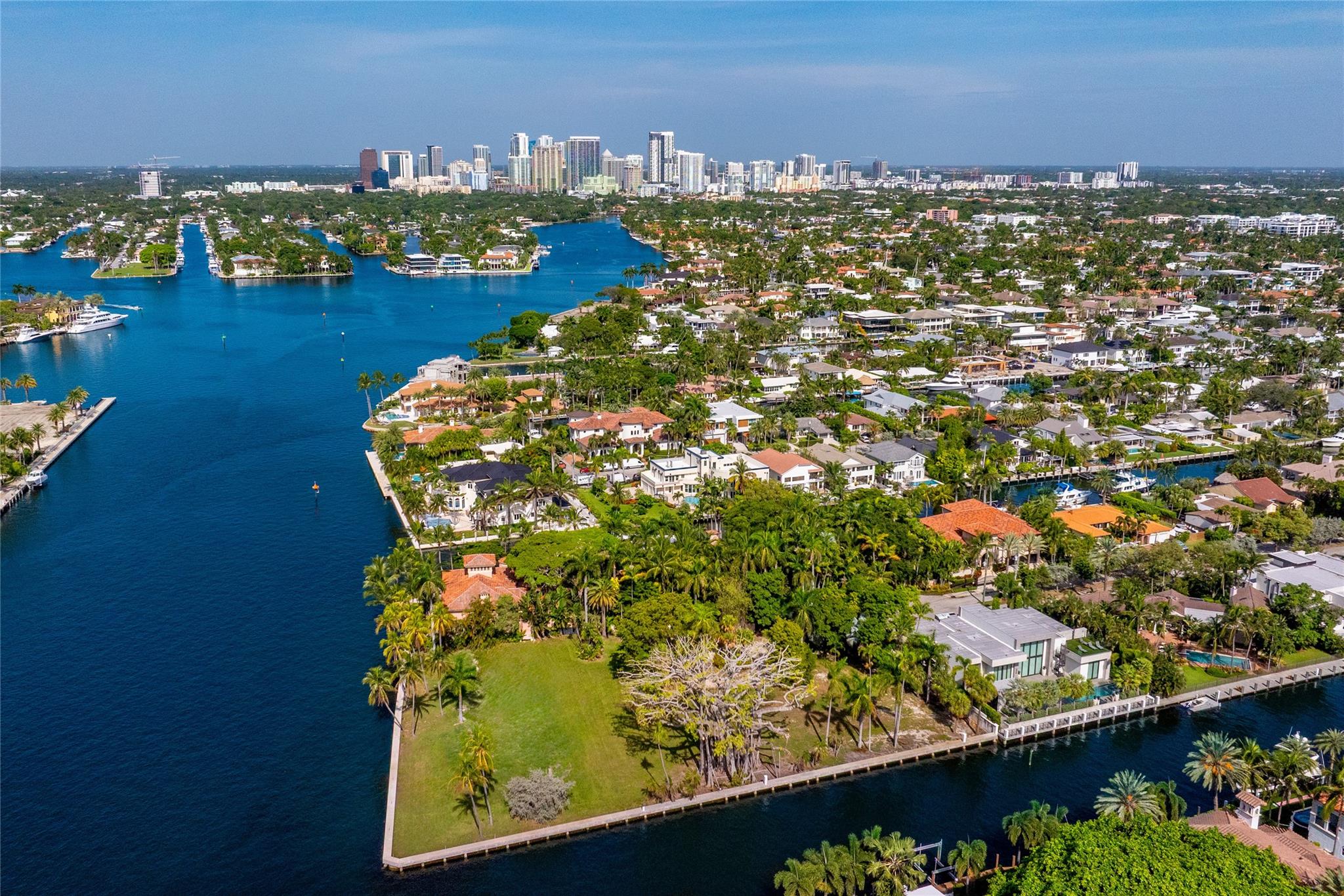 1000 Riviera Isle Dr