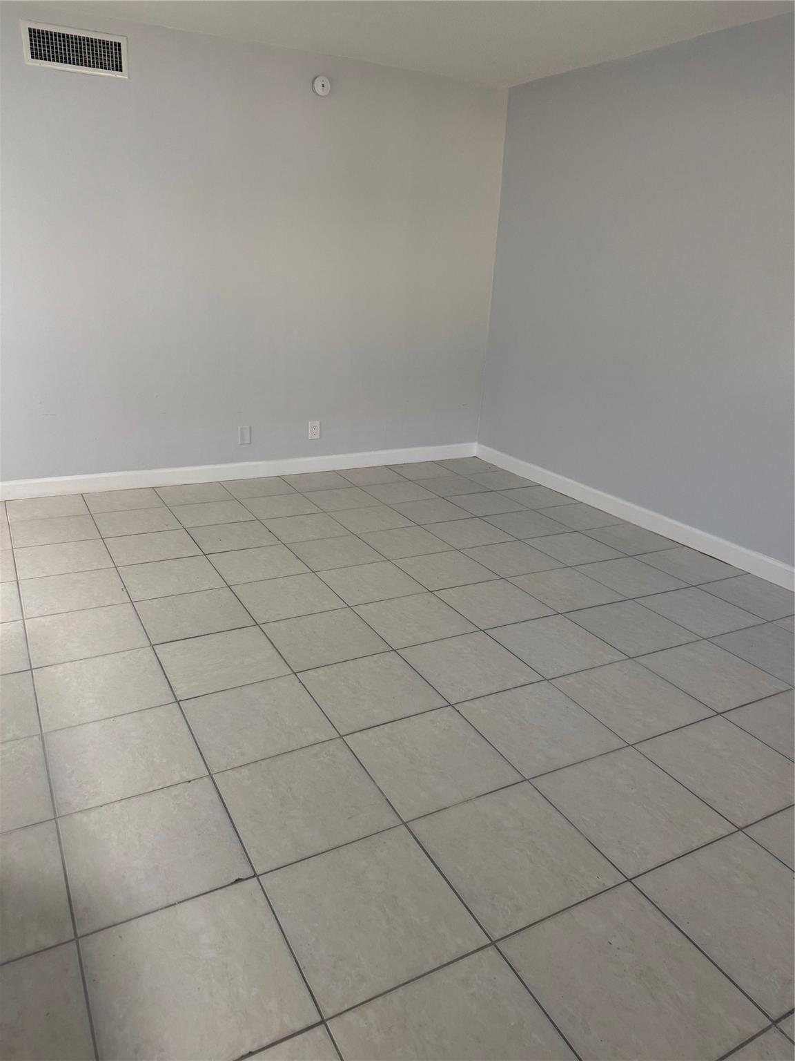 Windsor Court Condo - Residential Lease