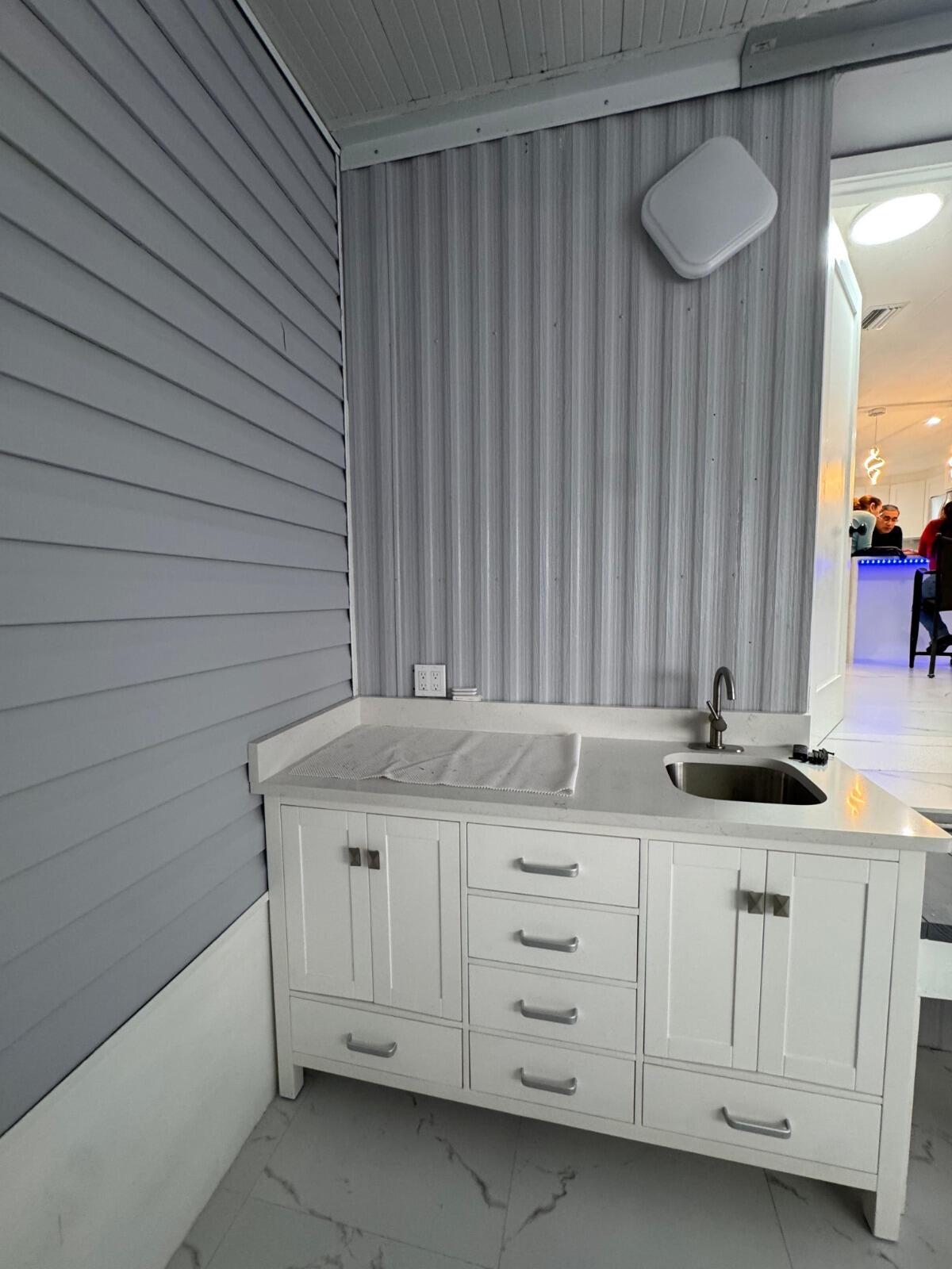 Sand and sea - Residential