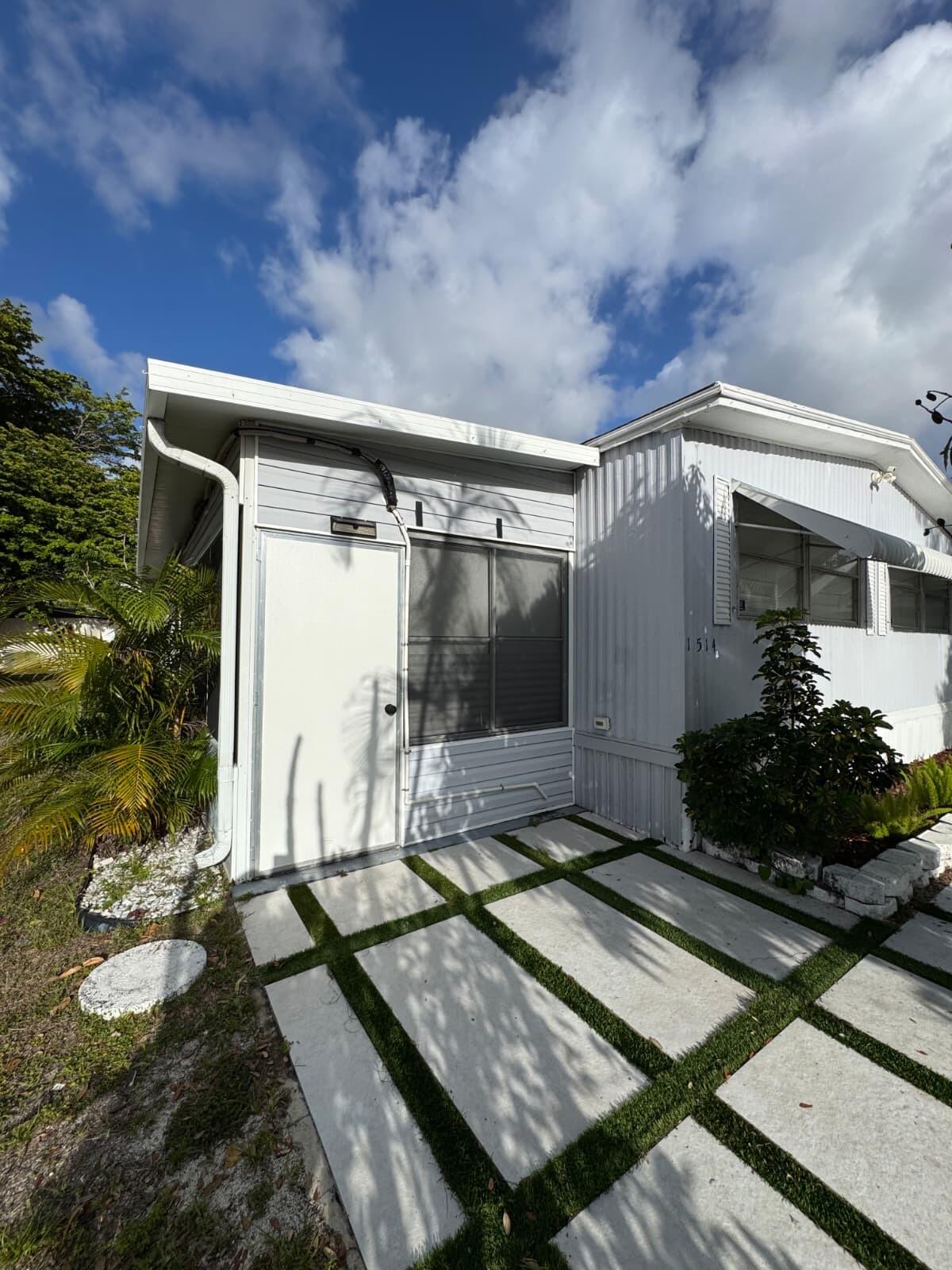 1514 NW 23rd Street 617