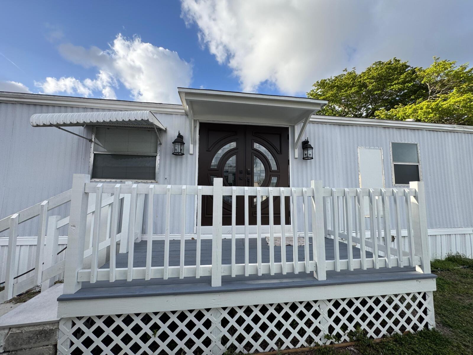 Sand and sea - Residential