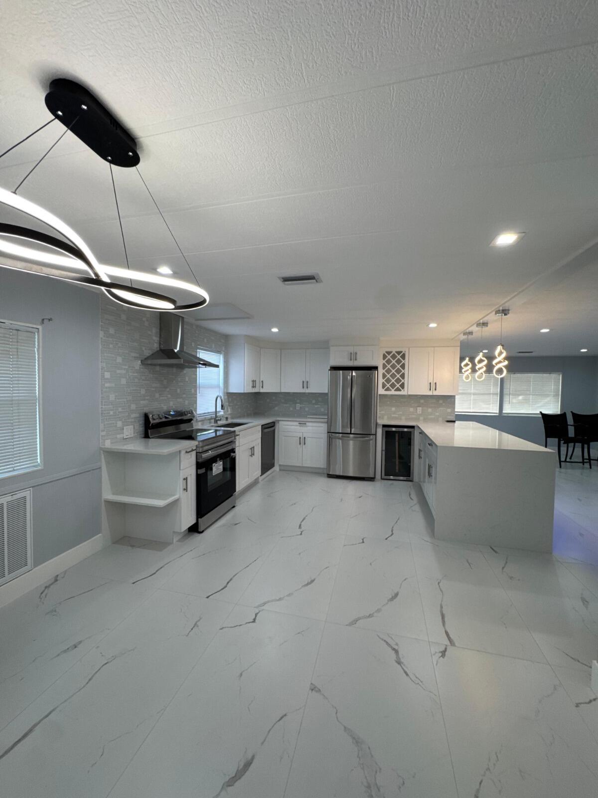 1514 NW 23rd Street 617