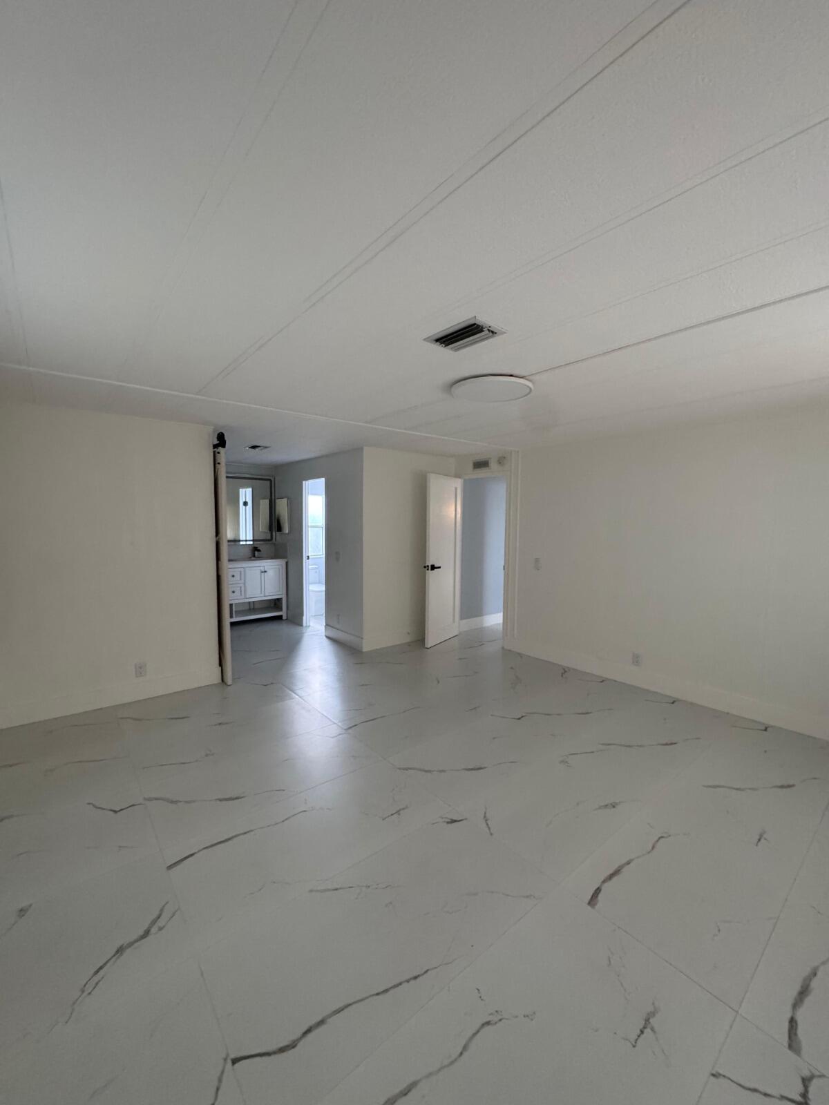 Sand and sea - Residential