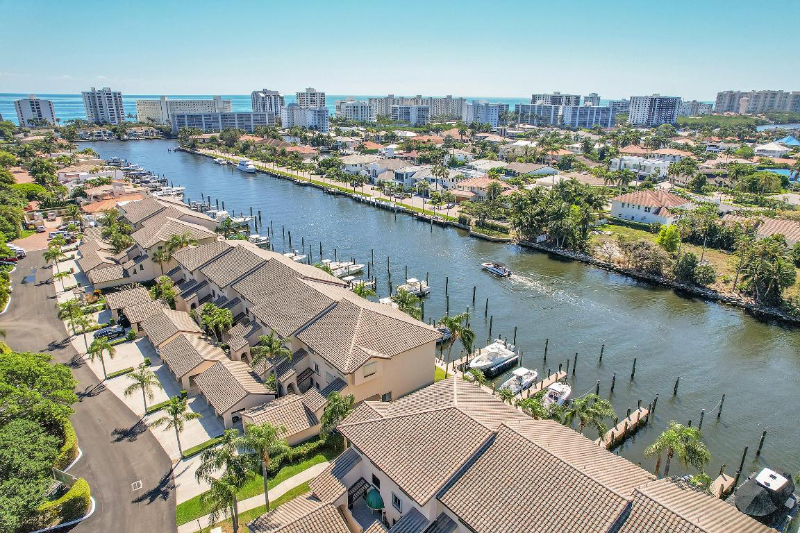 240 Captains Walk 517