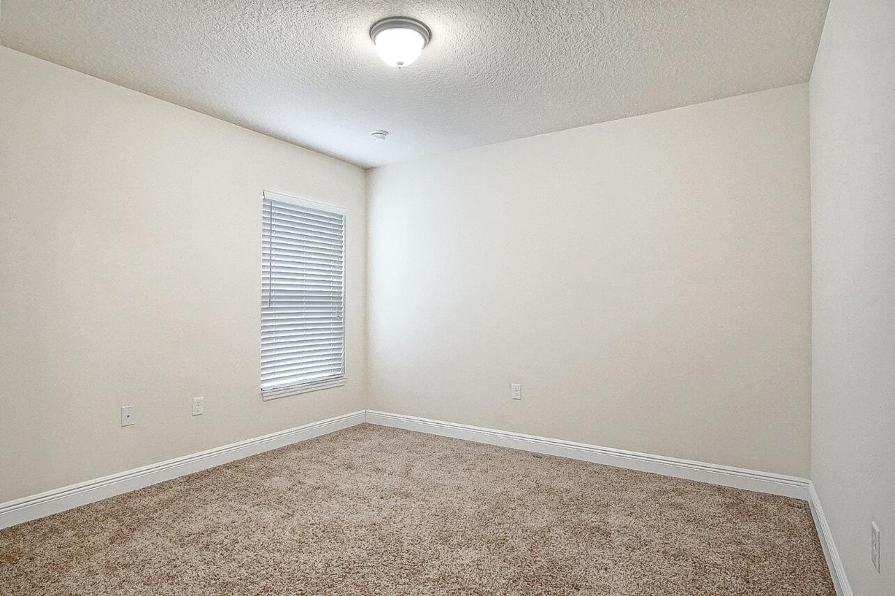 PORT ST LUCIE SECTION 46 1ST REPLAT - Residential Lease