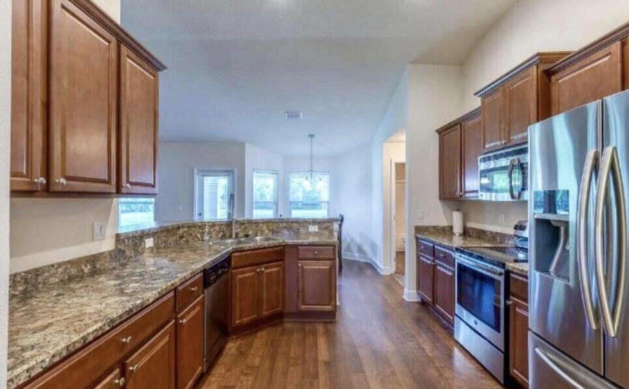 PORT ST LUCIE SECTION 46 1ST REPLAT - Residential Lease