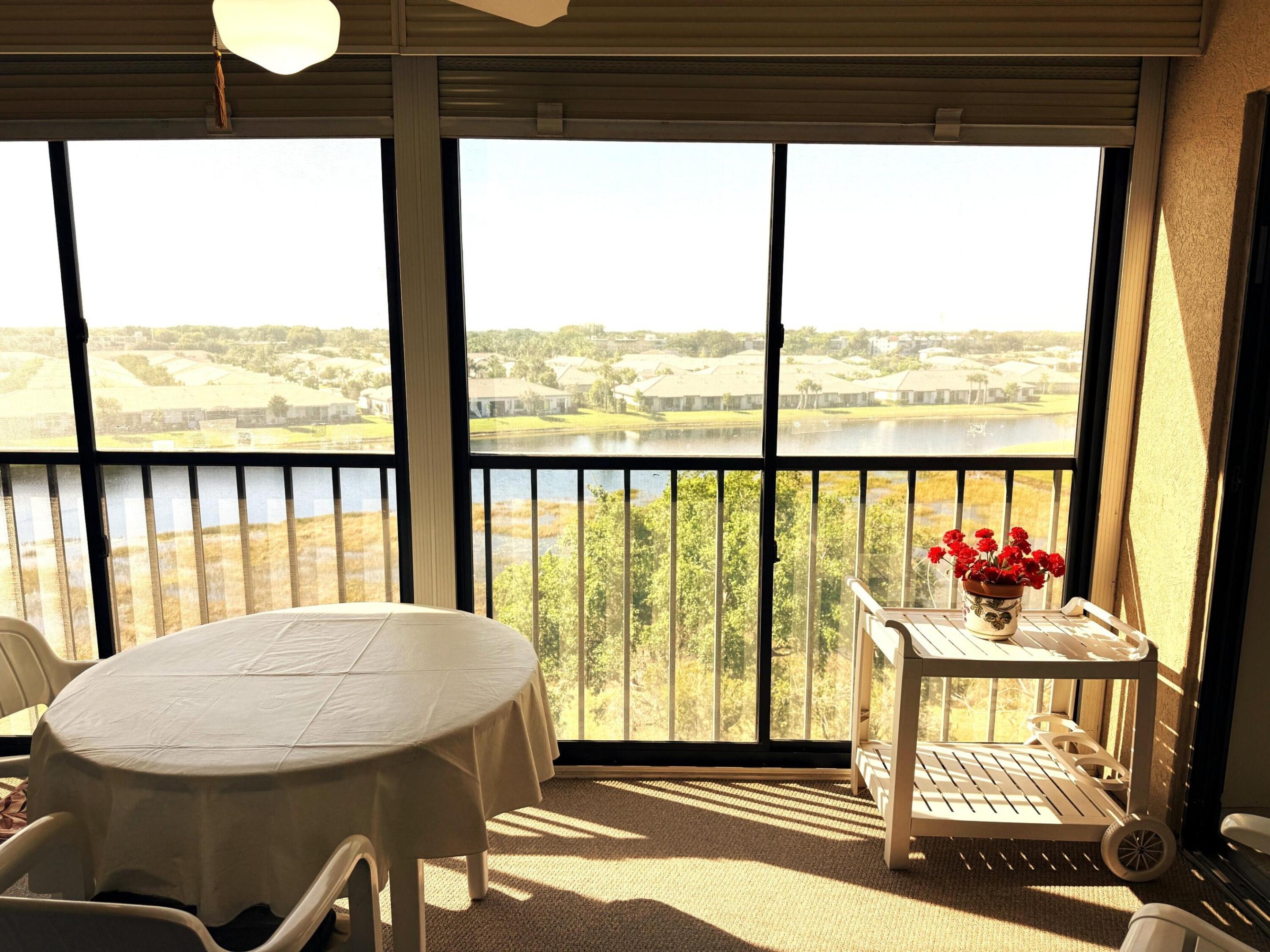 HUNTINGTON LAKES SEC THREE CONDOS - Residential