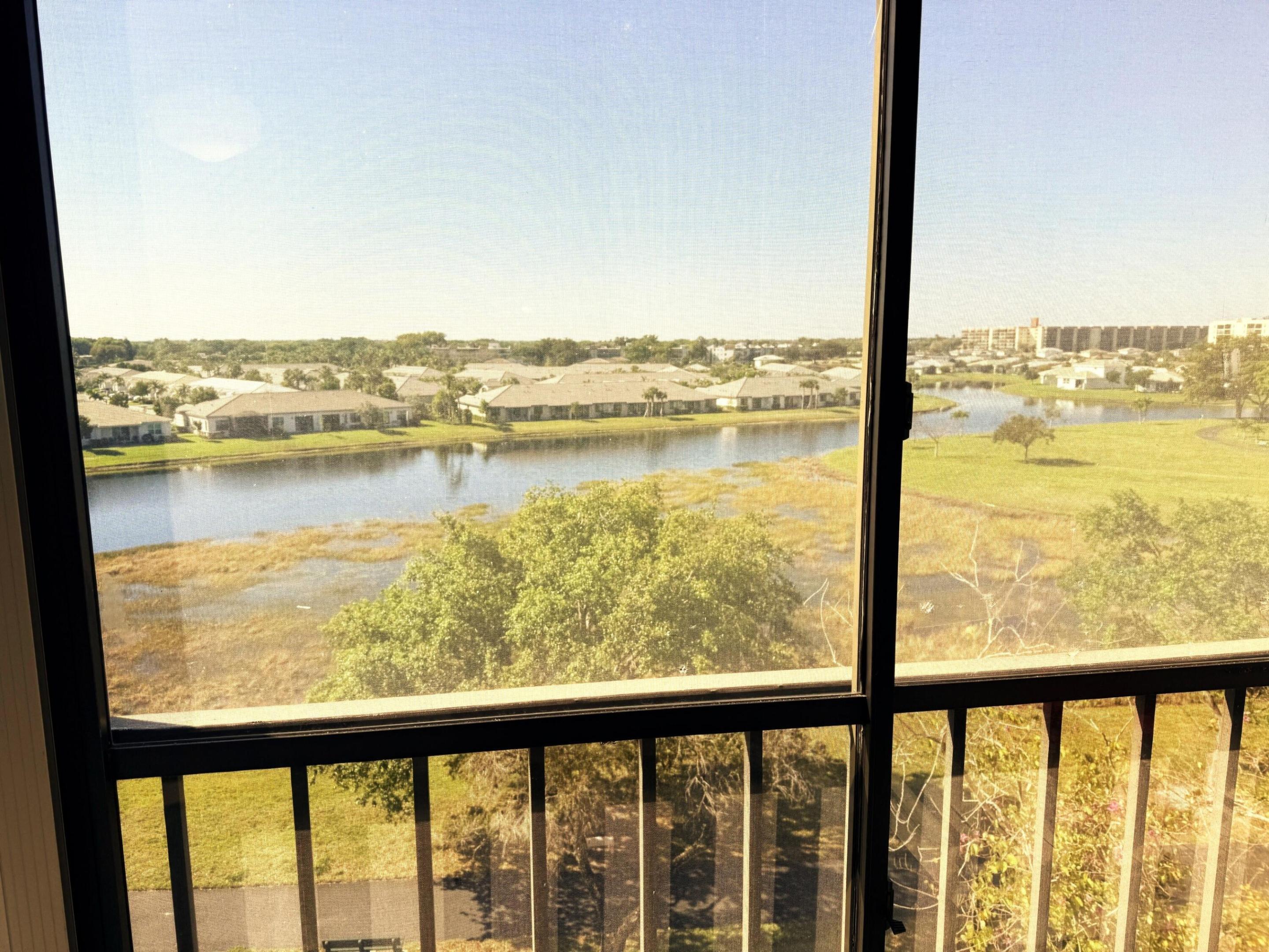 HUNTINGTON LAKES SEC THREE CONDOS - Residential