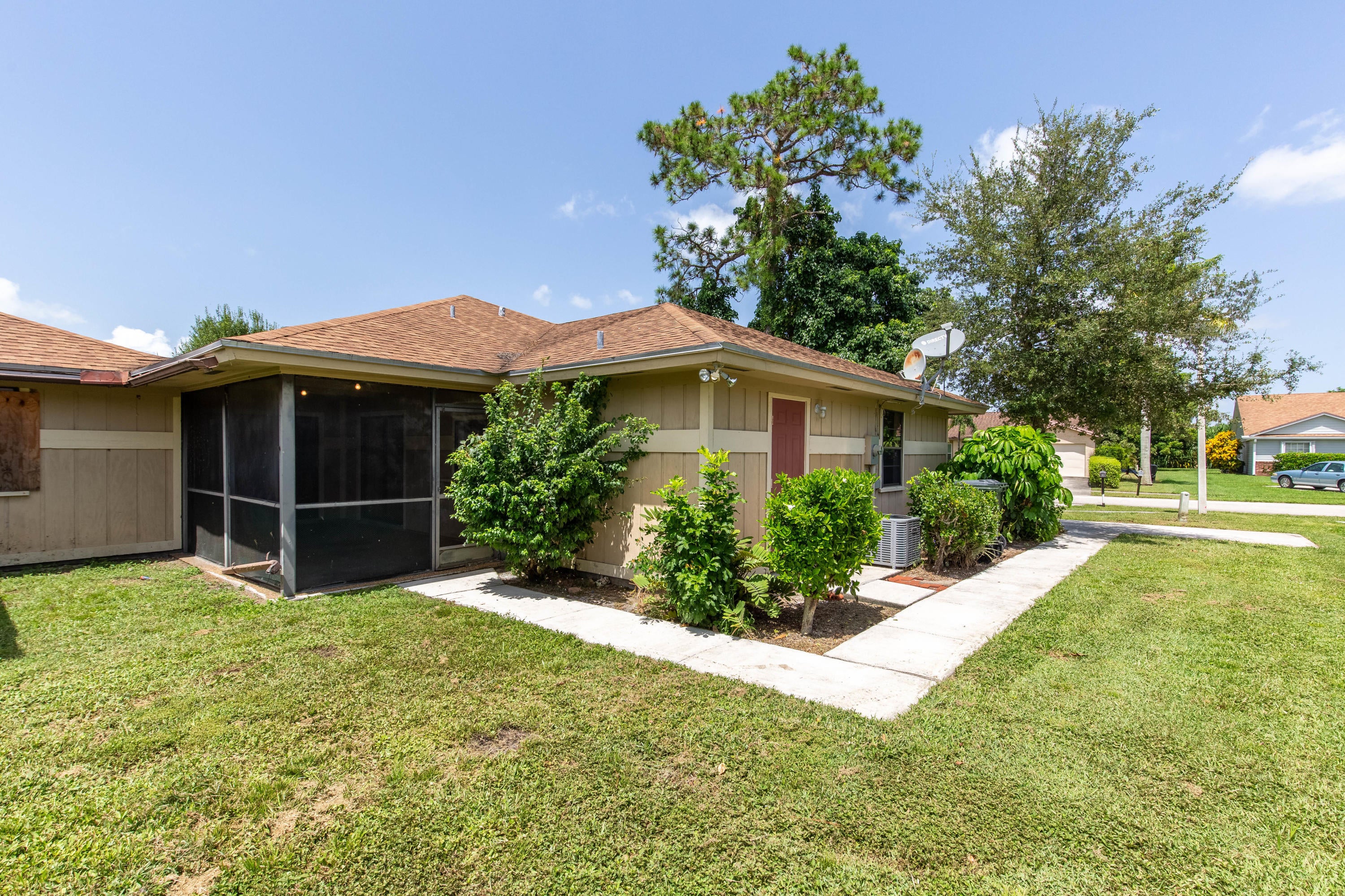 Properties 815 Peppertree Court