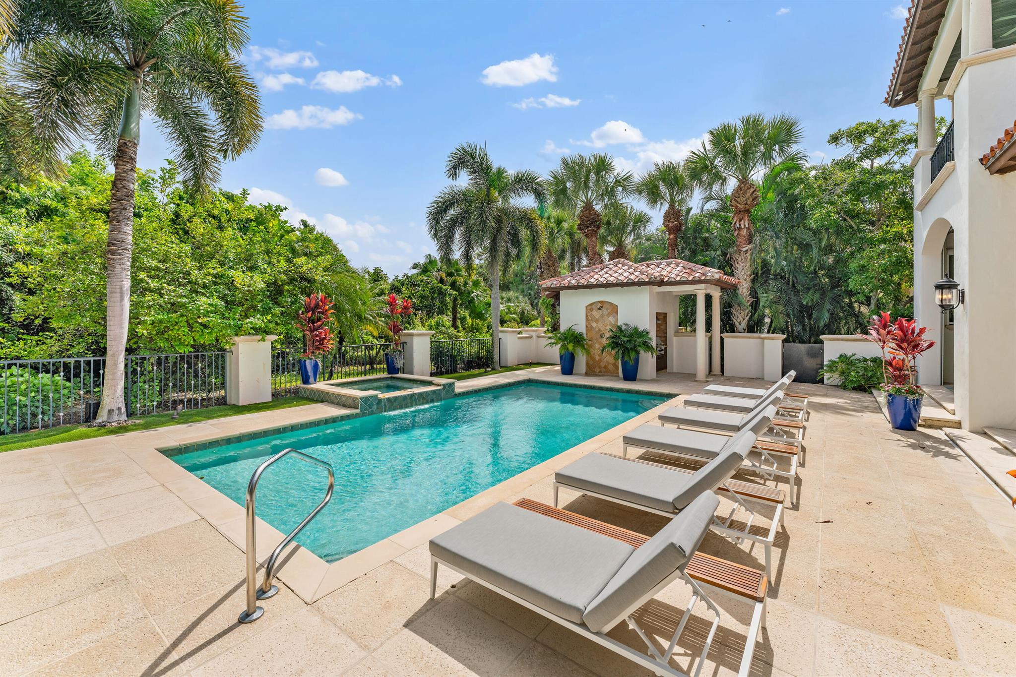 RITZ CARLTON GOLF CLUB & - Residential