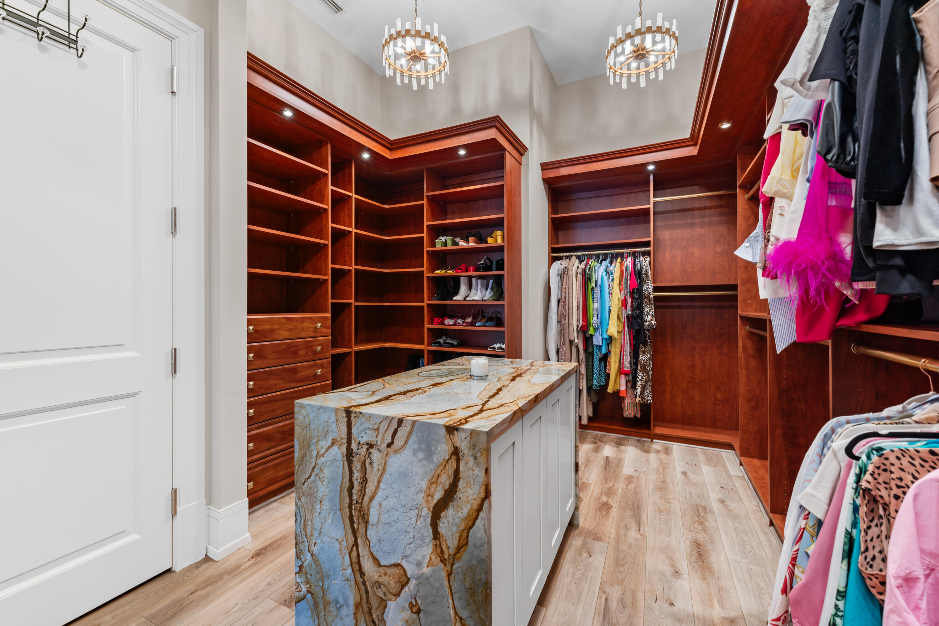 RITZ CARLTON GOLF CLUB & SPA POD B - Residential