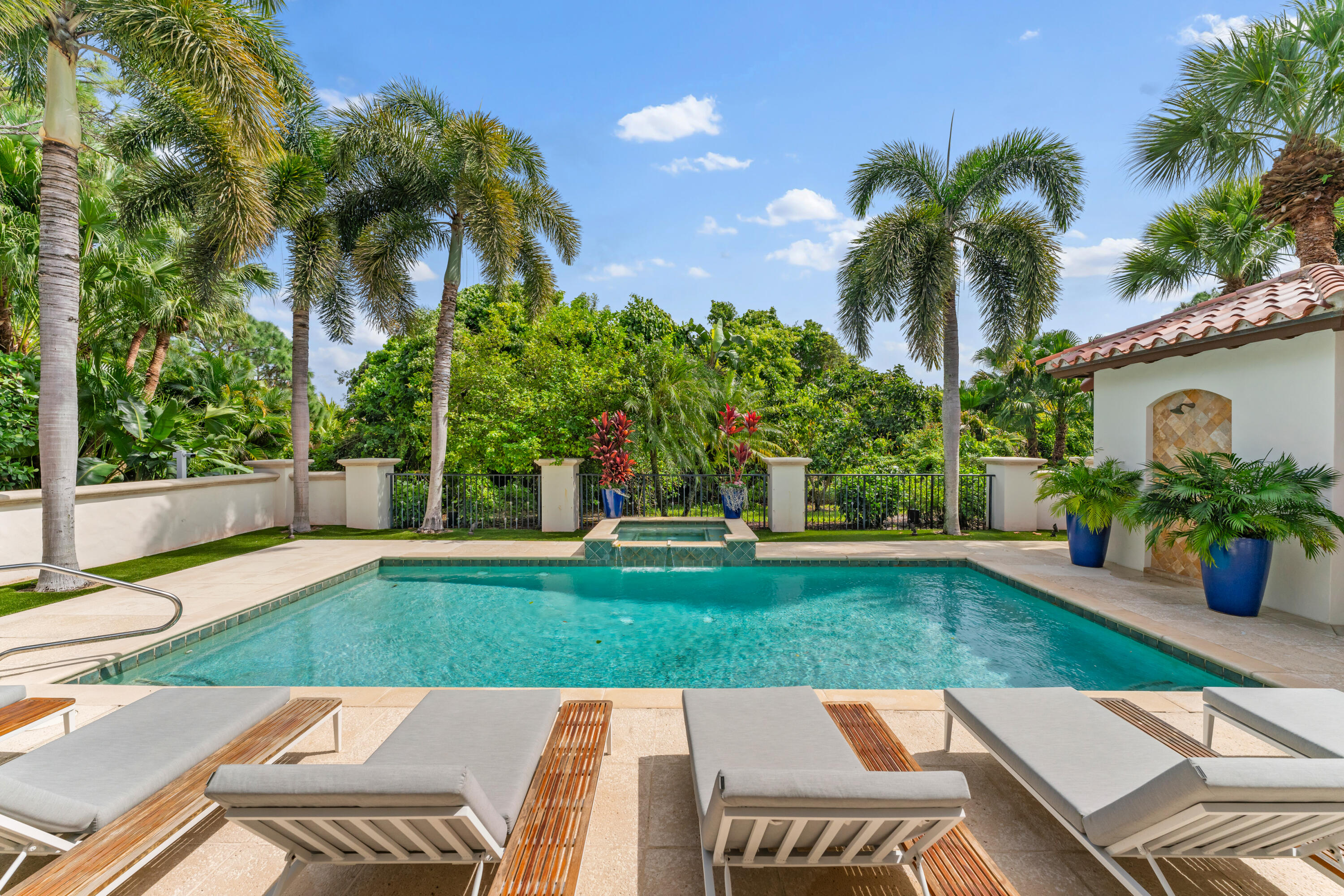 RITZ CARLTON GOLF CLUB & SPA POD B - Residential