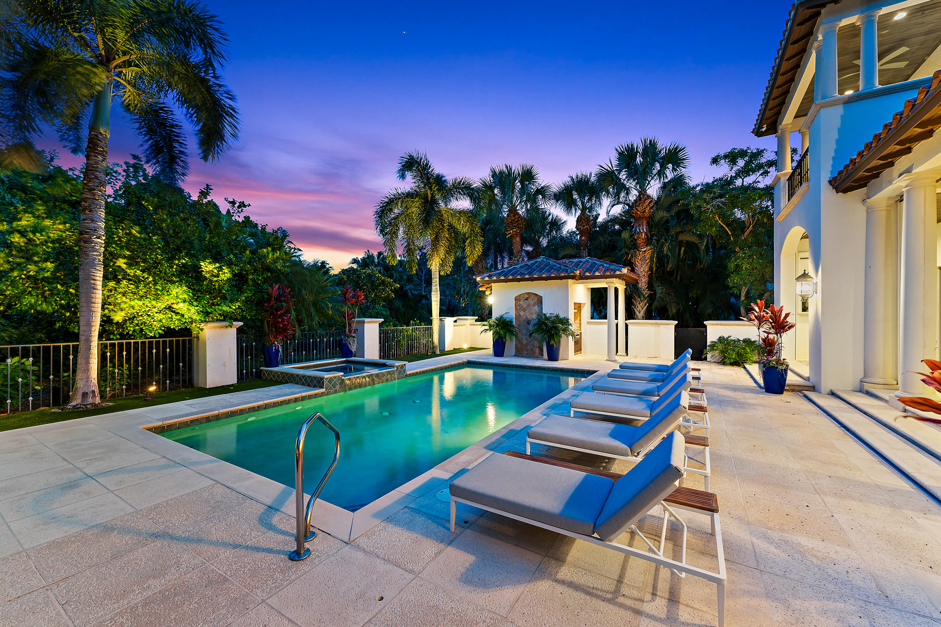 RITZ CARLTON GOLF CLUB & SPA POD B - Residential