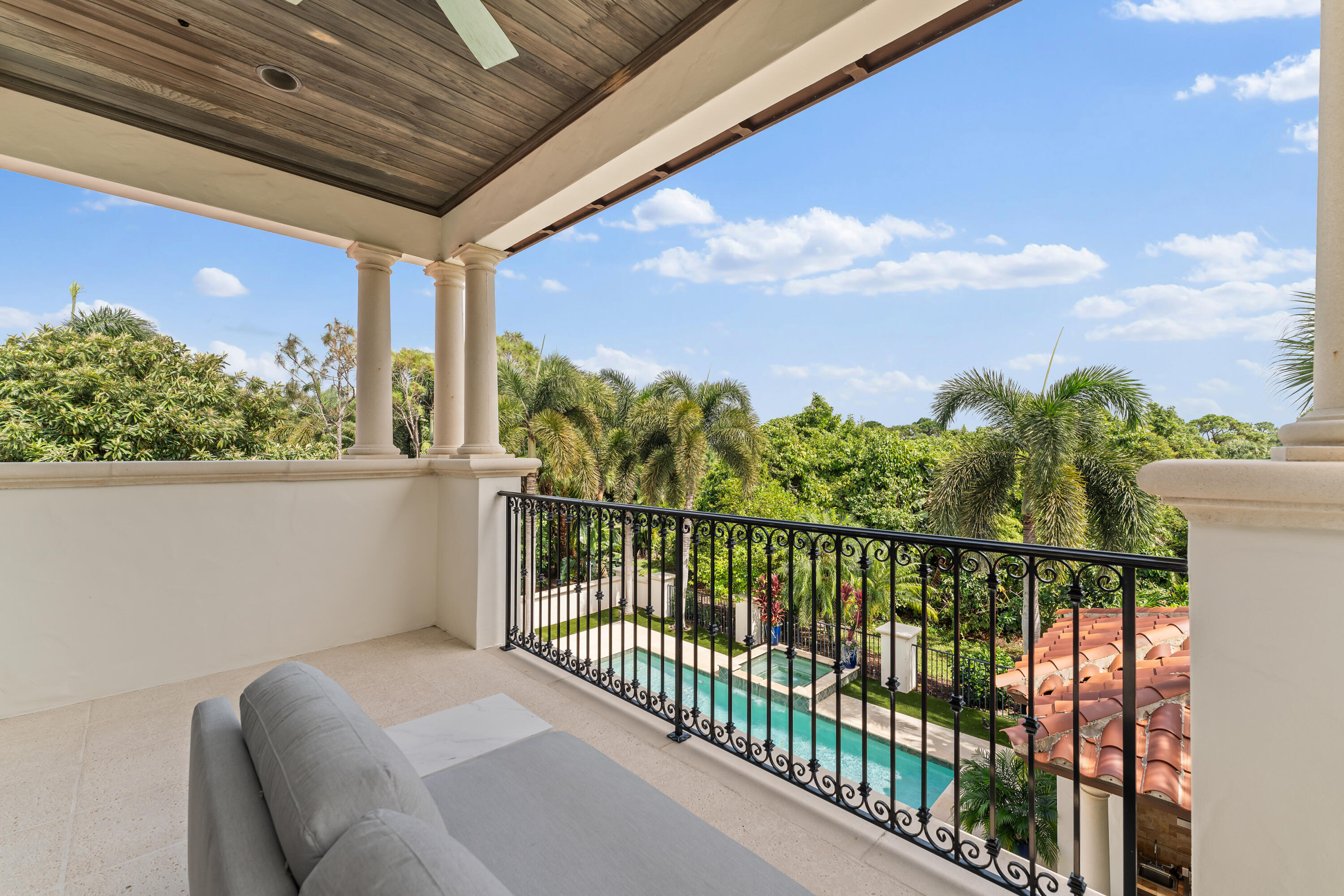 RITZ CARLTON GOLF CLUB & SPA POD B - Residential