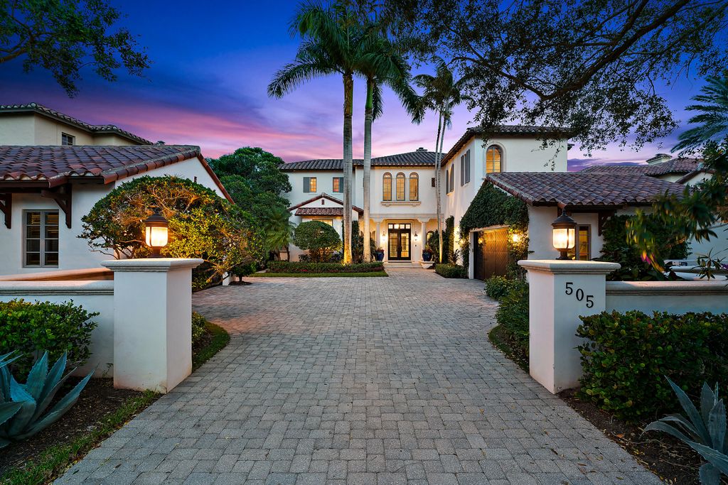 Photo of 505 Bald Eagle Drive, Jupiter, FL 33477 (MLS # R10927305)