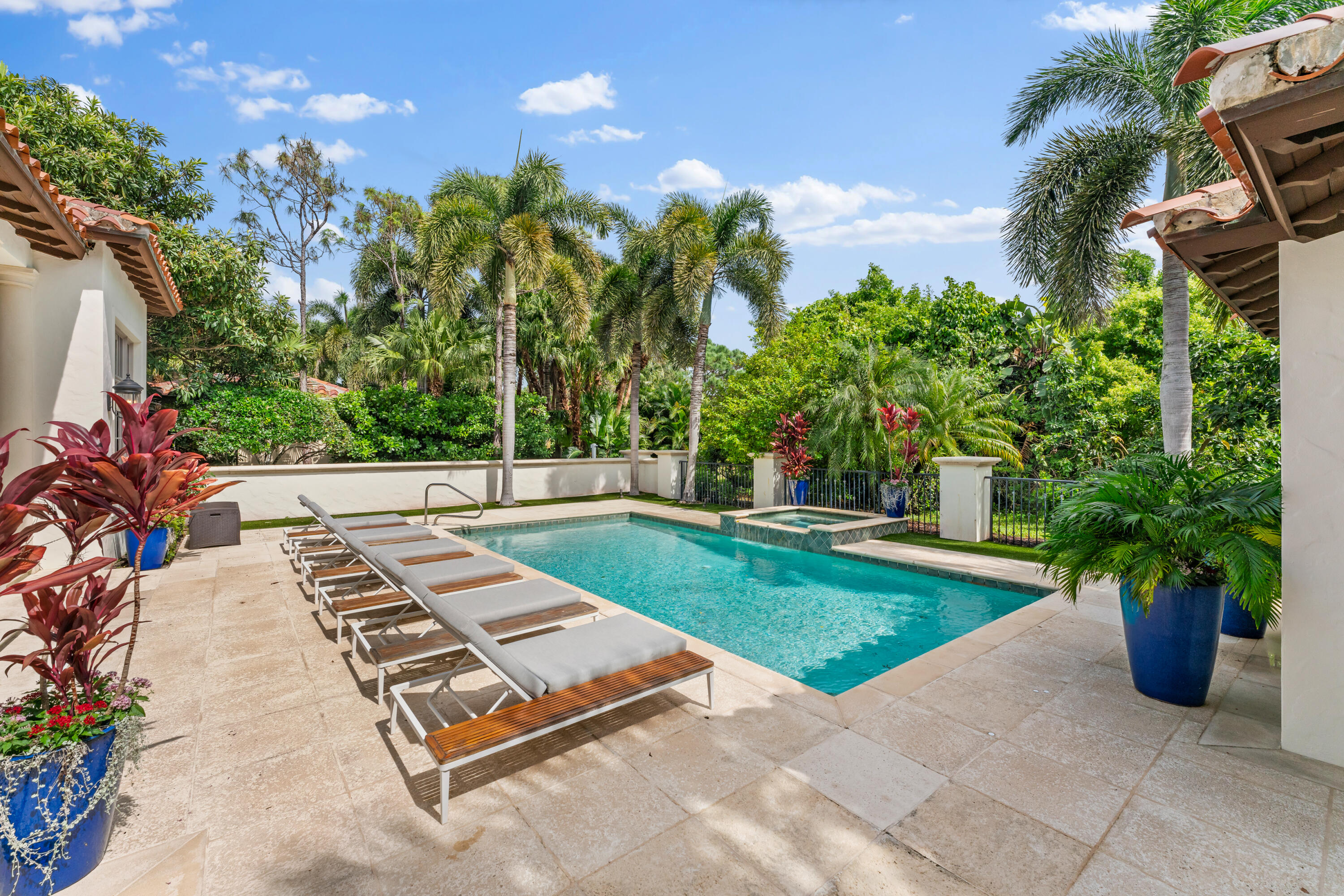 RITZ CARLTON GOLF CLUB & SPA POD B - Residential