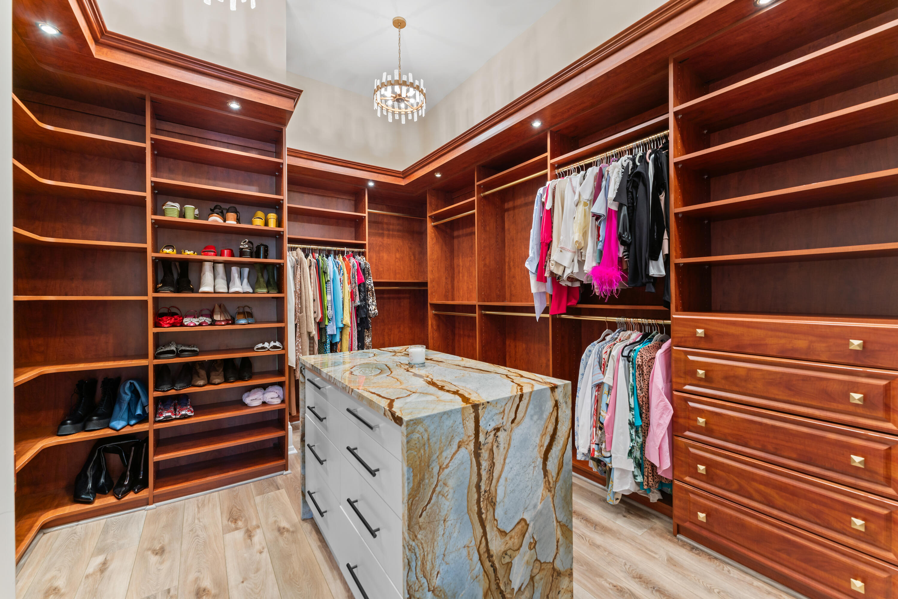 RITZ CARLTON GOLF CLUB & SPA POD B - Residential