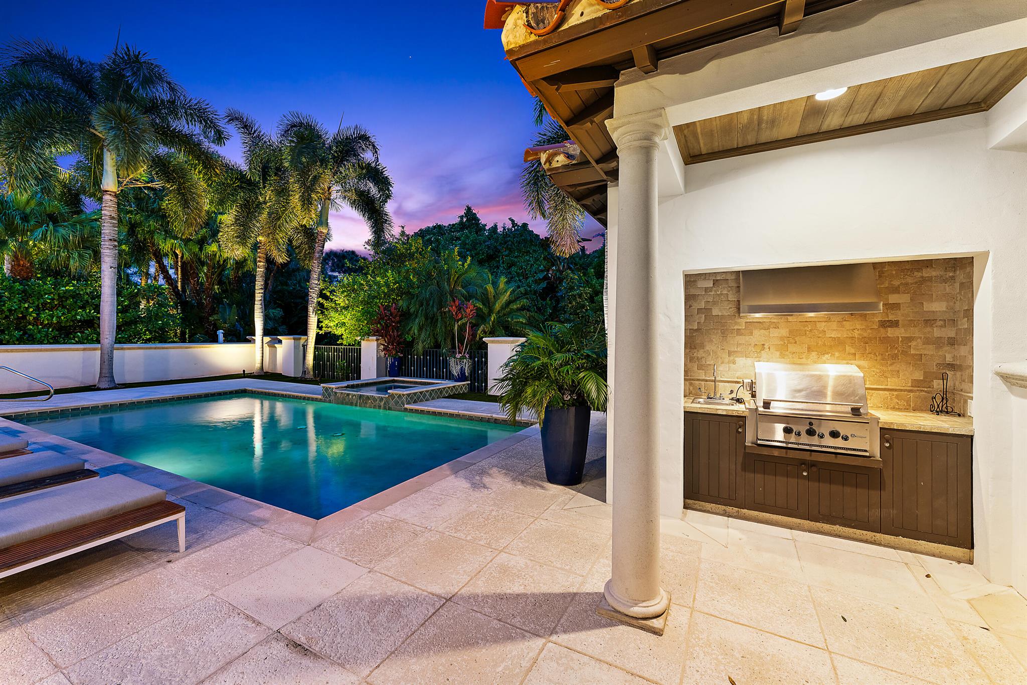 RITZ CARLTON GOLF CLUB & - Residential