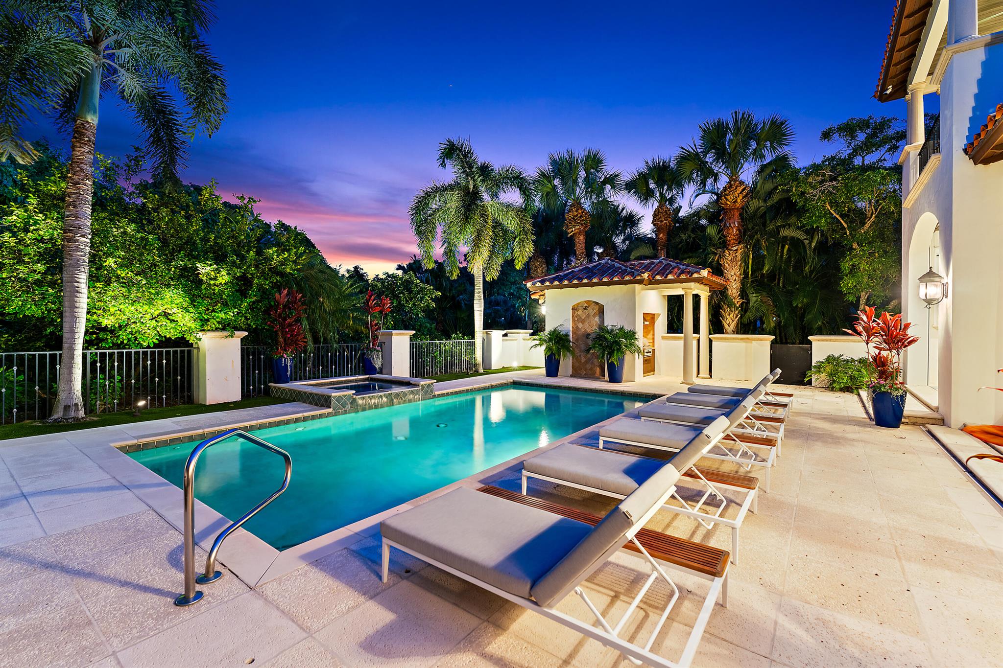 RITZ CARLTON GOLF CLUB & - Residential