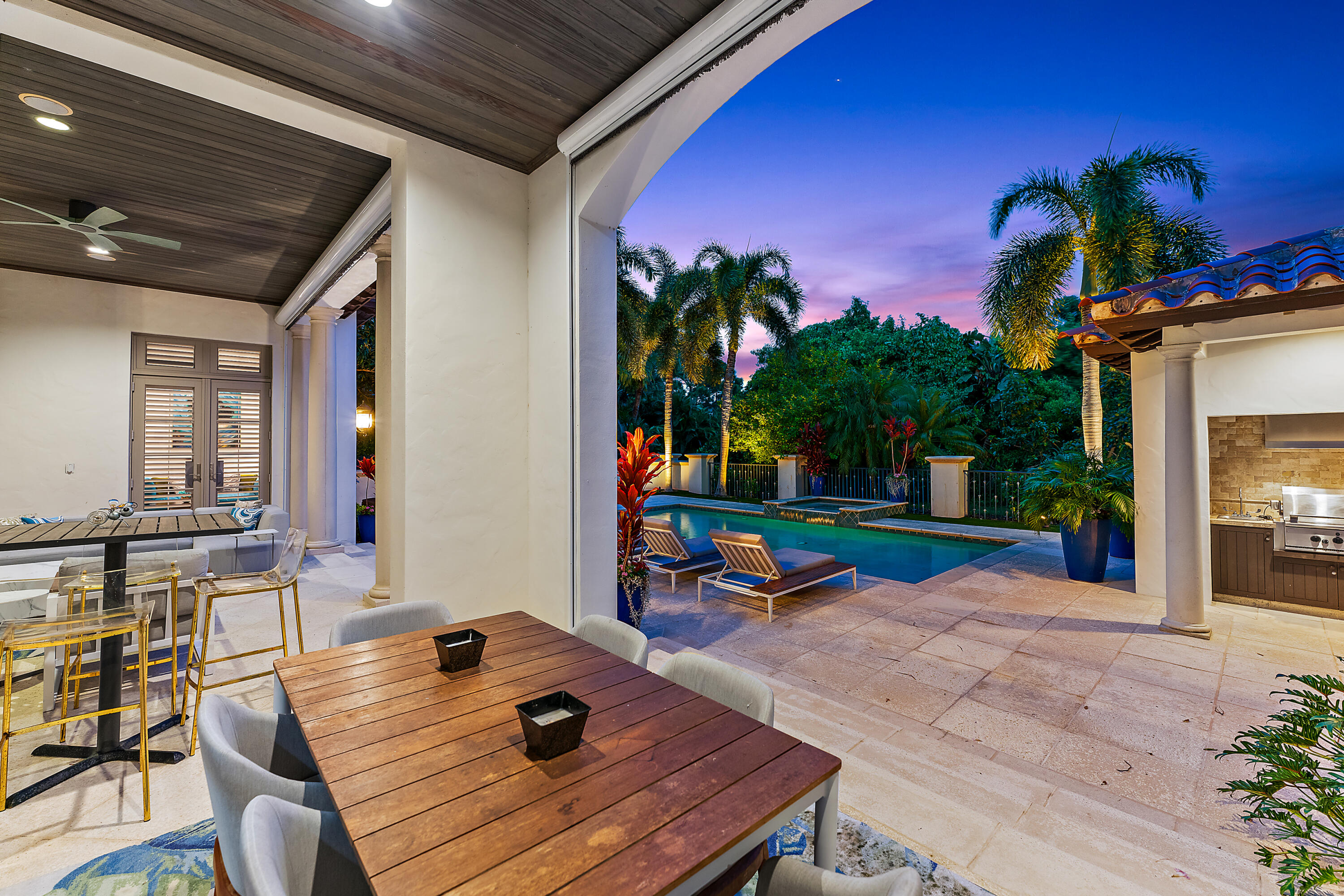 RITZ CARLTON GOLF CLUB & SPA POD B - Residential