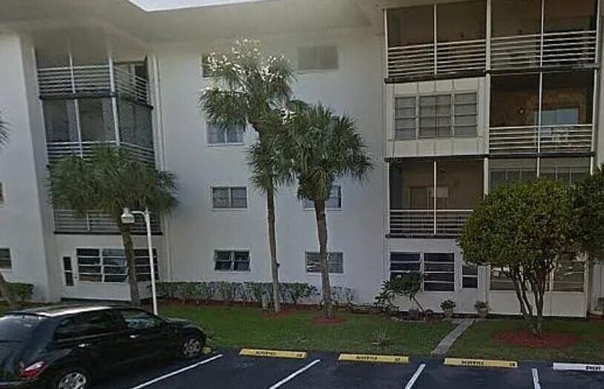 Act quick. This unit will not last long.  This is a ground floor unit that needs updating.  Bring your ideas to make this unit your own!