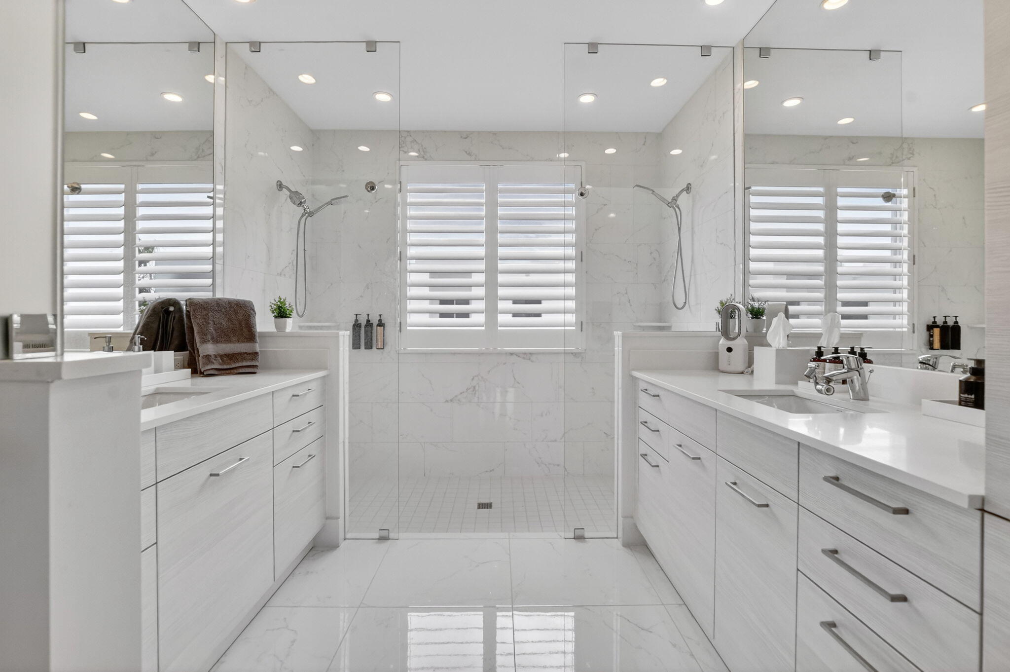 SPANISH RIVER TOWNHOMES - Residential