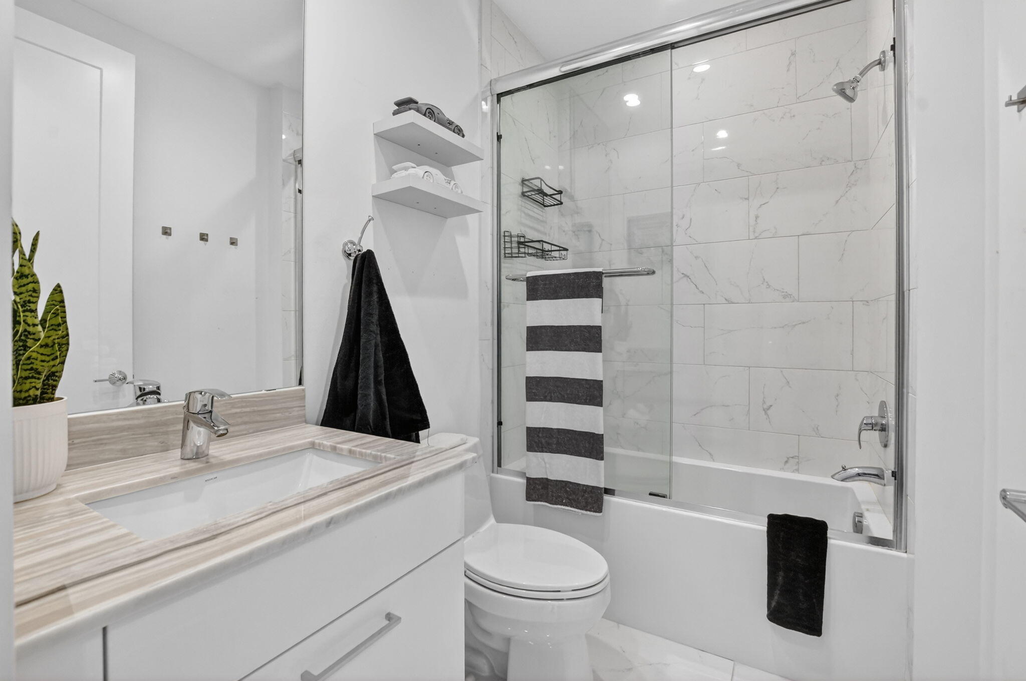 SPANISH RIVER TOWNHOMES - Residential