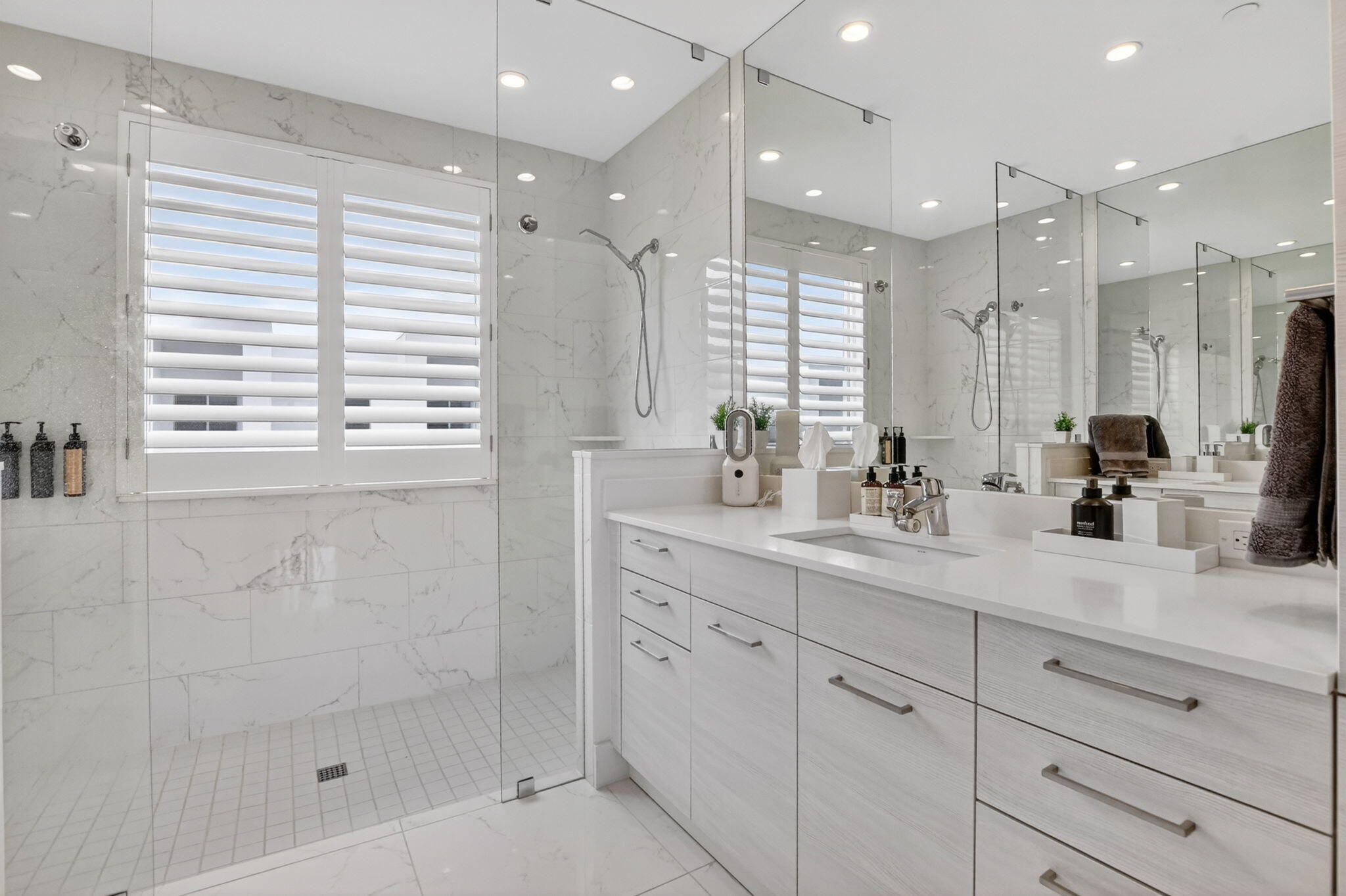 SPANISH RIVER TOWNHOMES - Residential